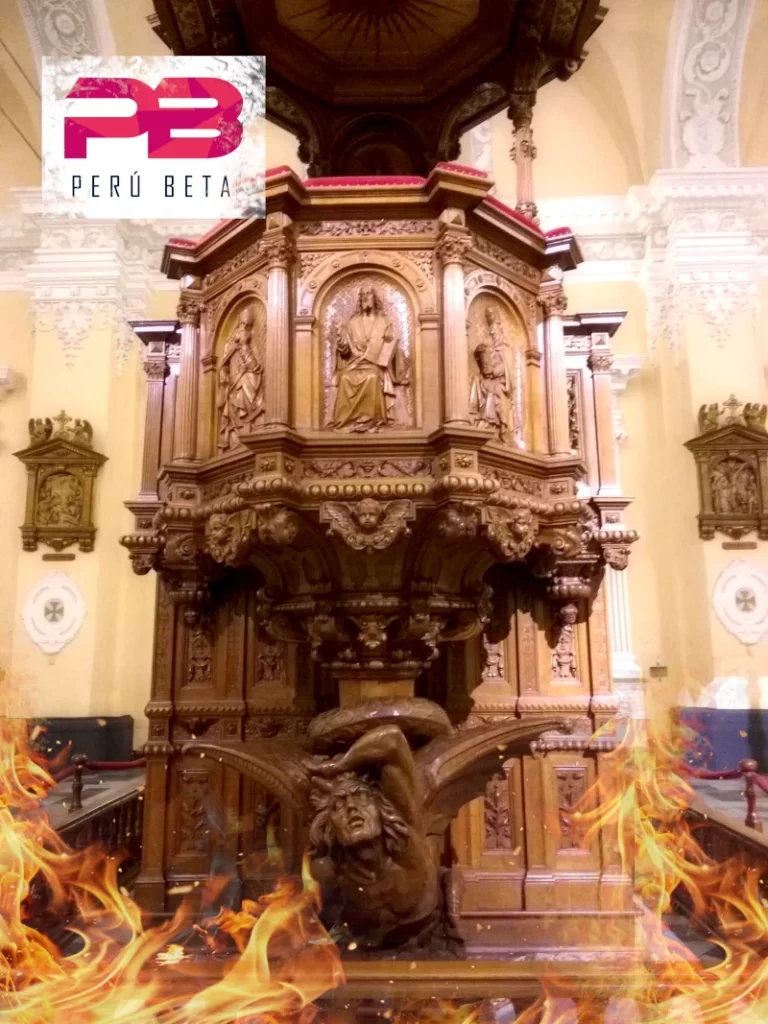 El Diablo de la Catedral - Arequipa Perú